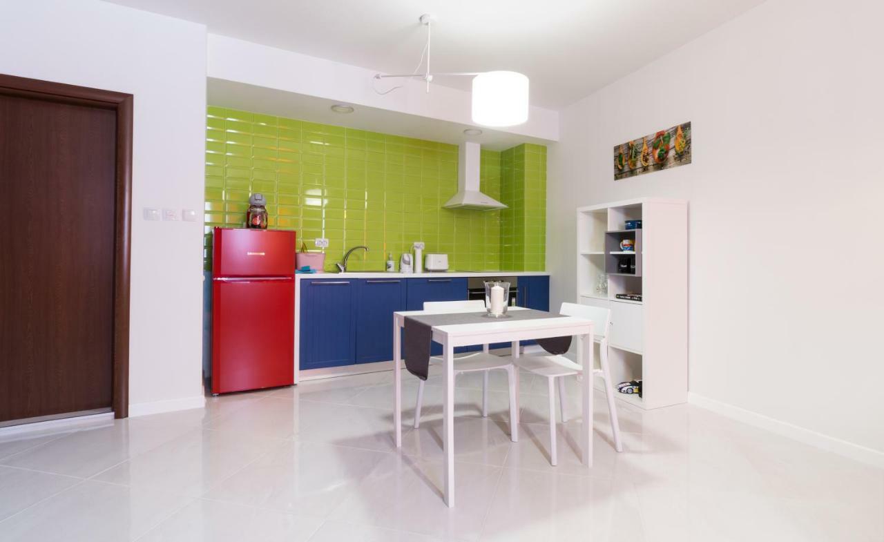 Pop Your Colors - Funky And Modern 1Bdr Apt By Flat Mаnager Пловдив Экстерьер фото